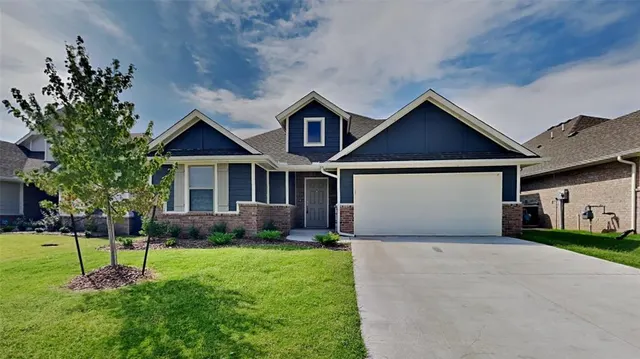 Photo 2 — 9004 NW 127th Terrace, Yukon, OK 73099