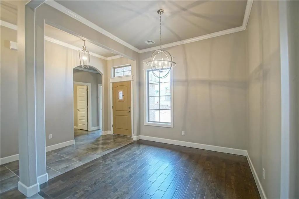 Photo 2 — 2916 Pacifica Lane, Edmond, OK 73034
