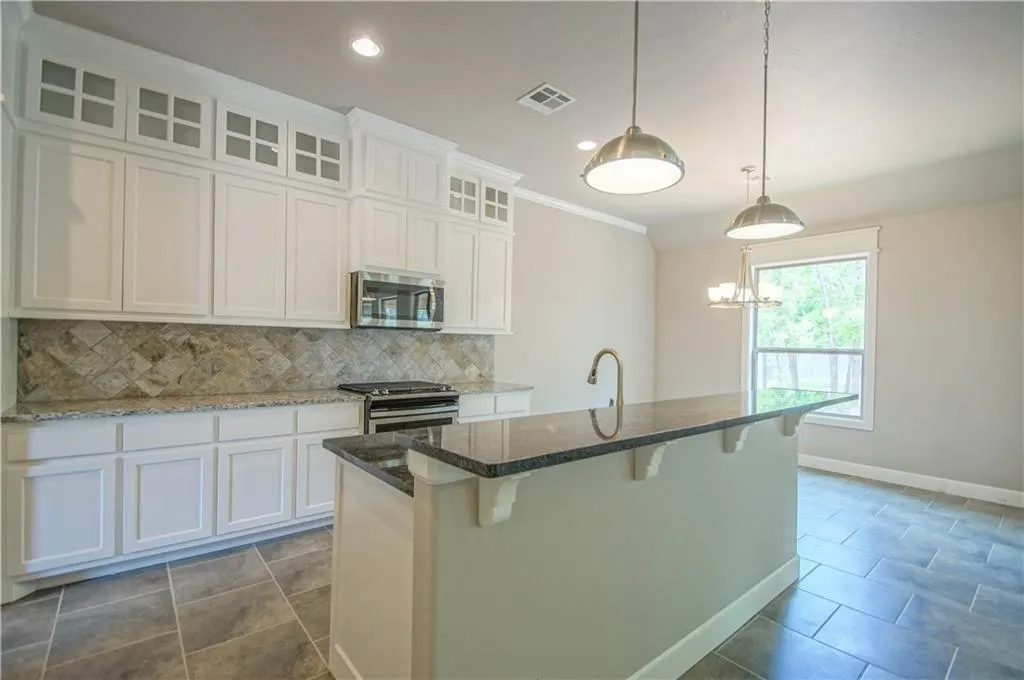 Photo 8 — 2916 Pacifica Lane, Edmond, OK 73034