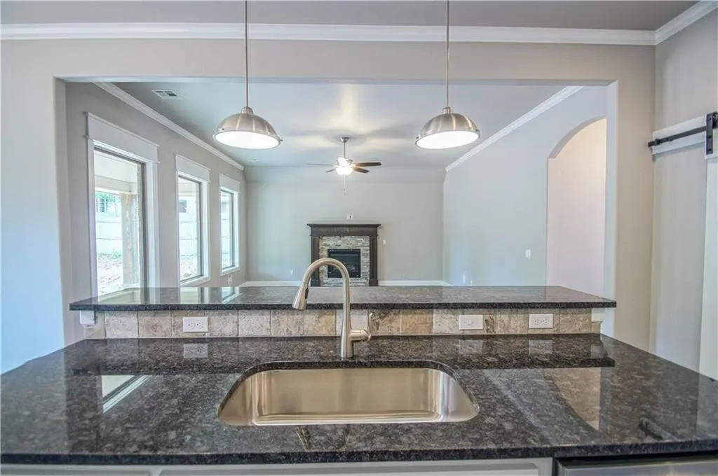 Photo 9 — 2916 Pacifica Lane, Edmond, OK 73034