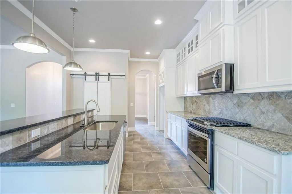 Photo 11 — 2916 Pacifica Lane, Edmond, OK 73034