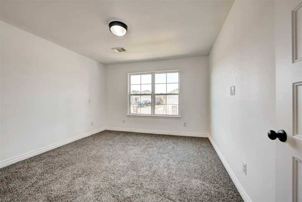 Photo 12 — 18640 Luna Drive, Edmond, OK 73012