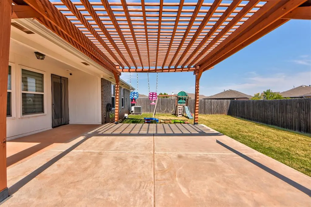 Photo 23 — 18640 Luna Drive, Edmond, OK 73012