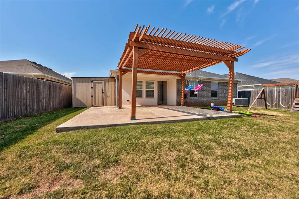 Photo 24 — 18640 Luna Drive, Edmond, OK 73012