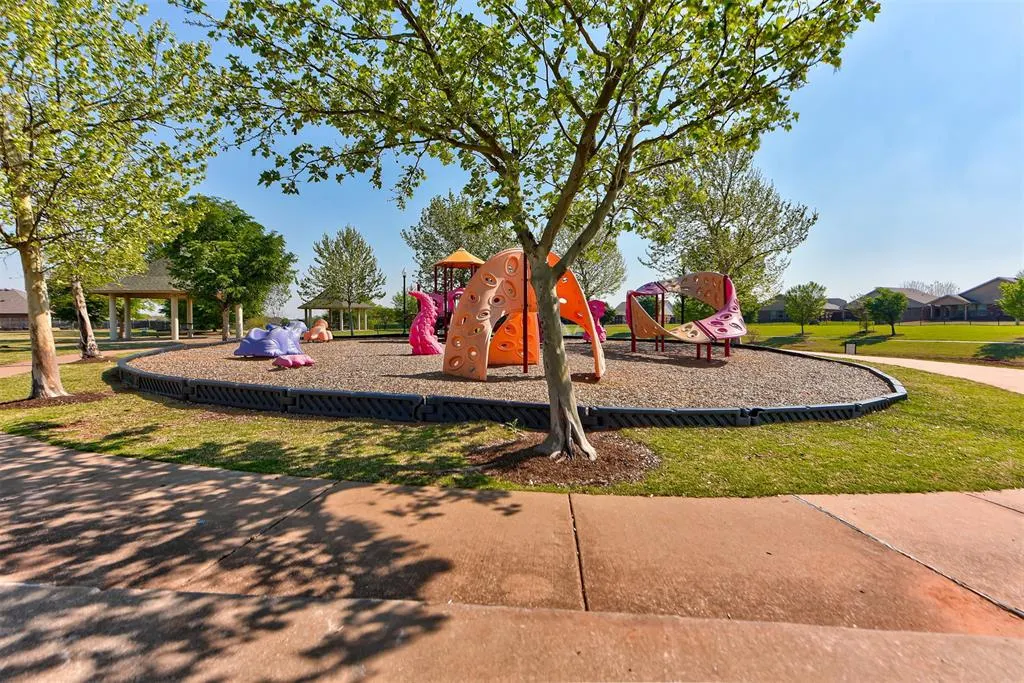 Photo 26 — 18640 Luna Drive, Edmond, OK 73012