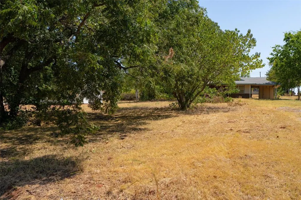 Photo 3 — 507 N Seminole Street, Asher, OK 74826