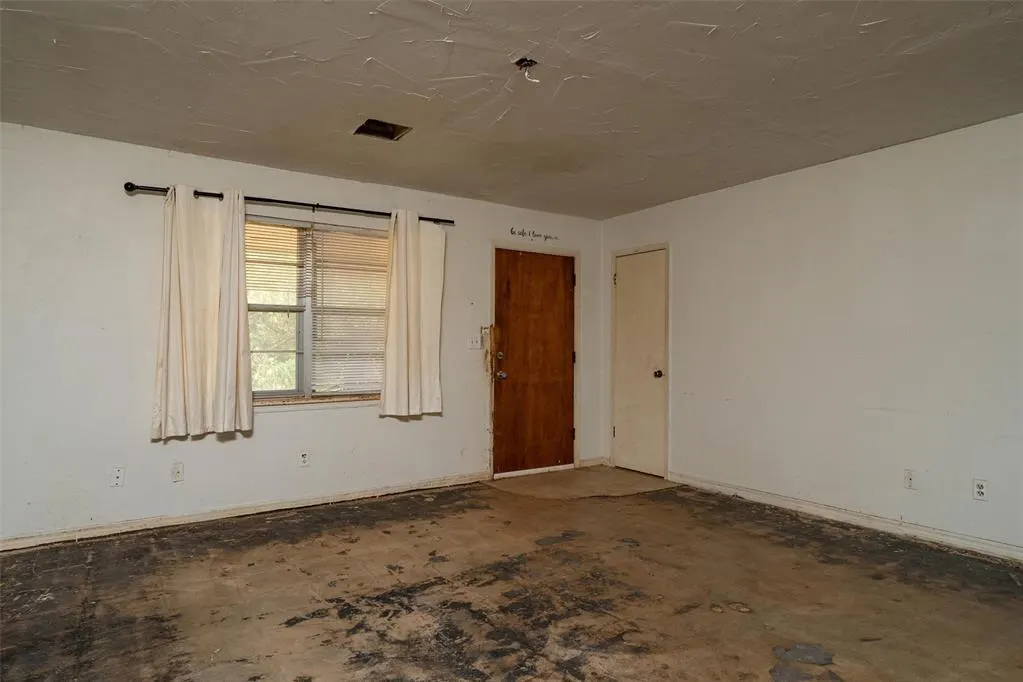 Photo 5 — 507 N Seminole Street, Asher, OK 74826