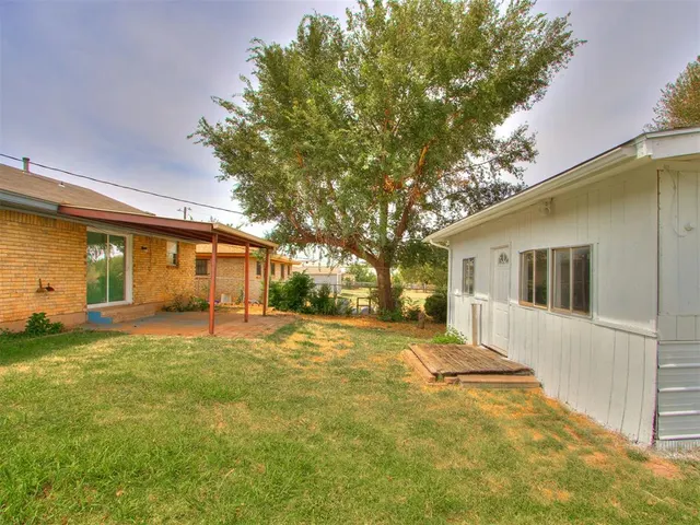Photo 5 — 1205 E Madison Street, Oklahoma City, OK 73111