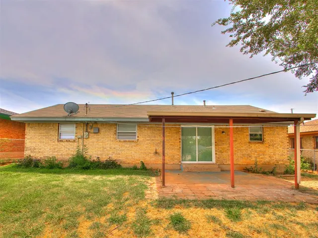 Photo 6 — 1205 E Madison Street, Oklahoma City, OK 73111