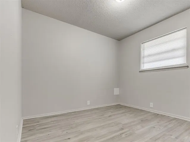 Photo 7 — 1205 E Madison Street, Oklahoma City, OK 73111