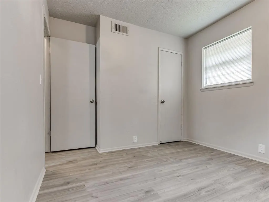 Photo 10 — 1205 E Madison Street, Oklahoma City, OK 73111