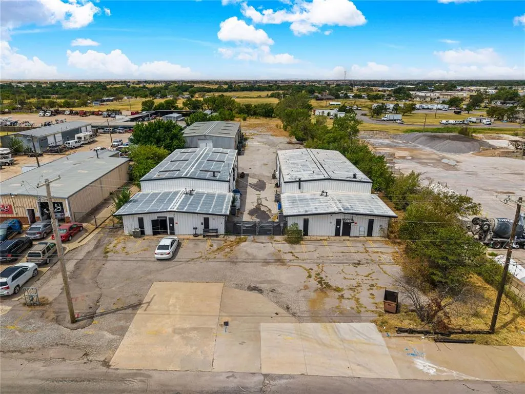 Front exterior — 1701 SW Sheridan Road 1701-1703, Lawton, OK 73505