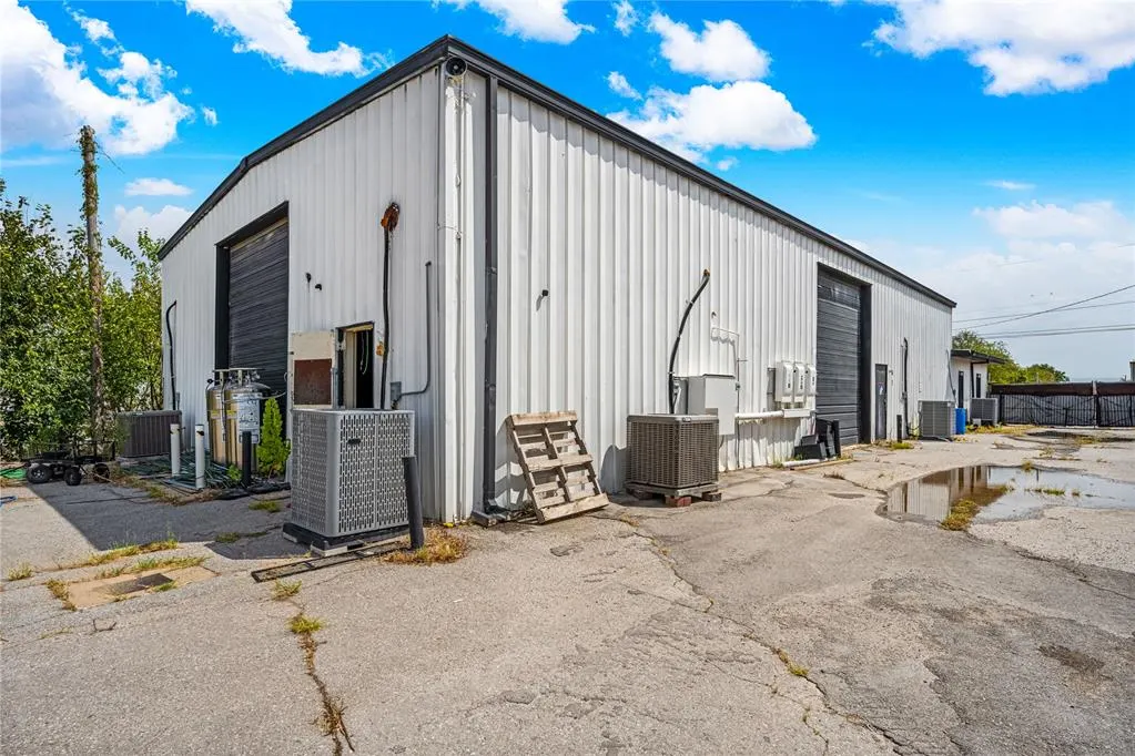Photo 13 — 1701 SW Sheridan Road 1701-1703, Lawton, OK 73505