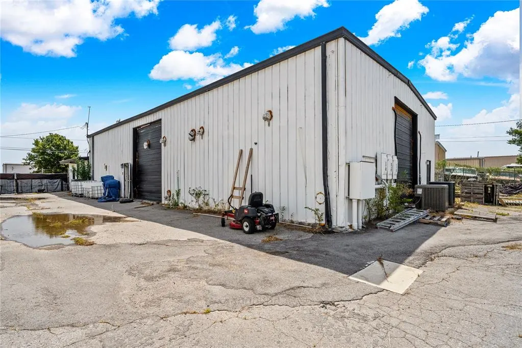 Photo 24 — 1701 SW Sheridan Road 1701-1703, Lawton, OK 73505