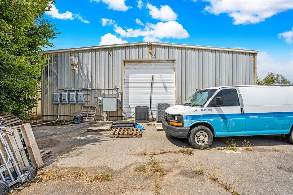Photo 36 — 1701 SW Sheridan Road 1701-1703, Lawton, OK 73505