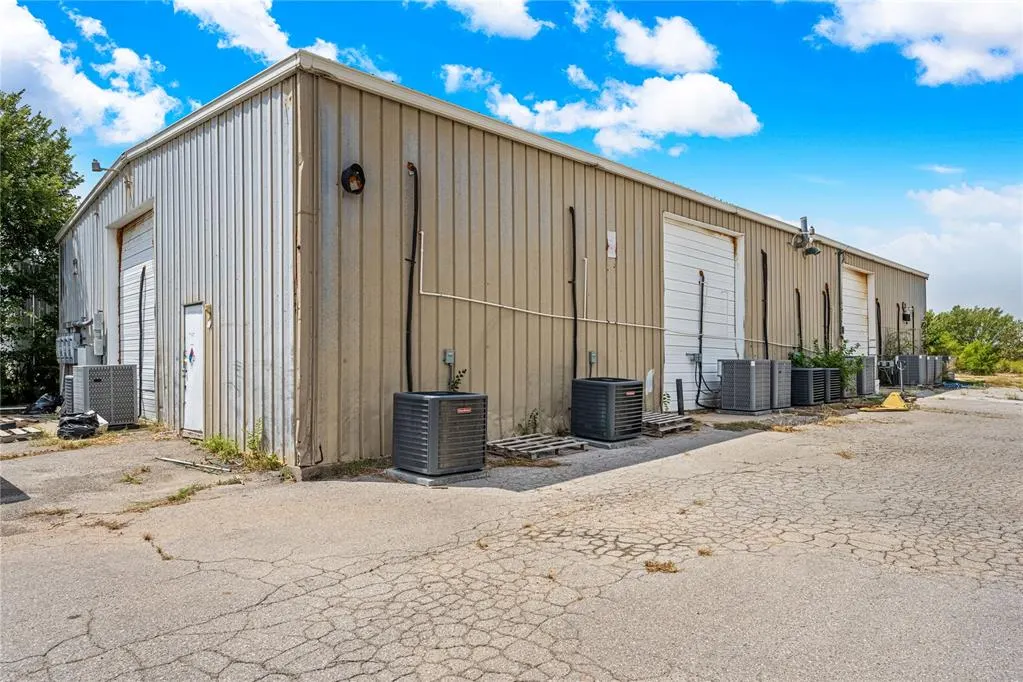 Photo 37 — 1701 SW Sheridan Road 1701-1703, Lawton, OK 73505