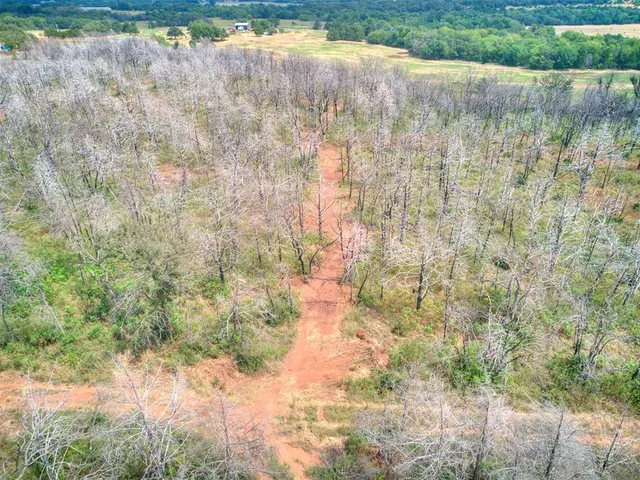 Photo 8 — 1 Harmony Lane, Guthrie, OK 73044