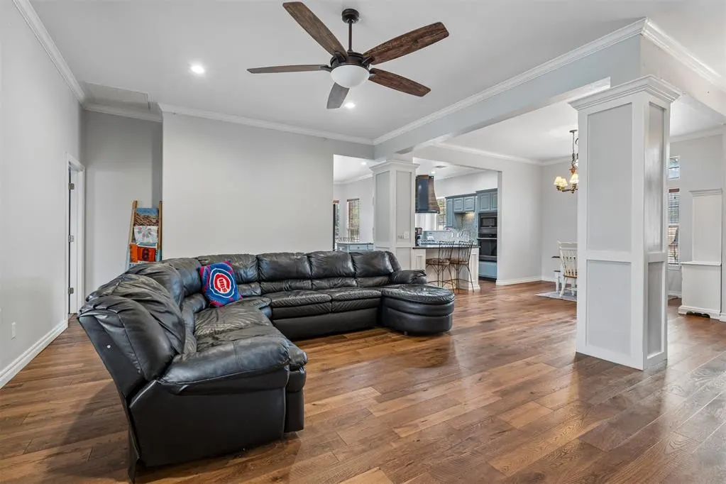 Photo 4 — 825 Liveoak Lane, Blanchard, OK 73010