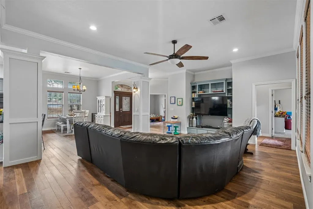 Photo 6 — 825 Liveoak Lane, Blanchard, OK 73010
