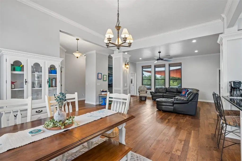 Photo 9 — 825 Liveoak Lane, Blanchard, OK 73010