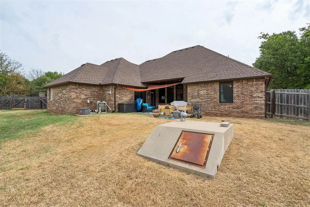 Photo 42 — 825 Liveoak Lane, Blanchard, OK 73010