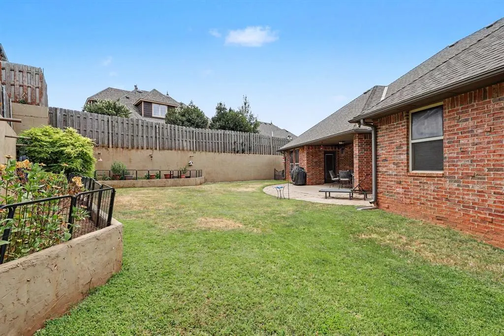 Photo 32 — 3124 Spyglass Hill Road, Edmond, OK 73034