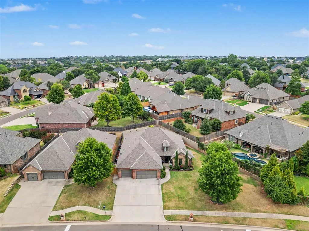 Photo 34 — 3124 Spyglass Hill Road, Edmond, OK 73034