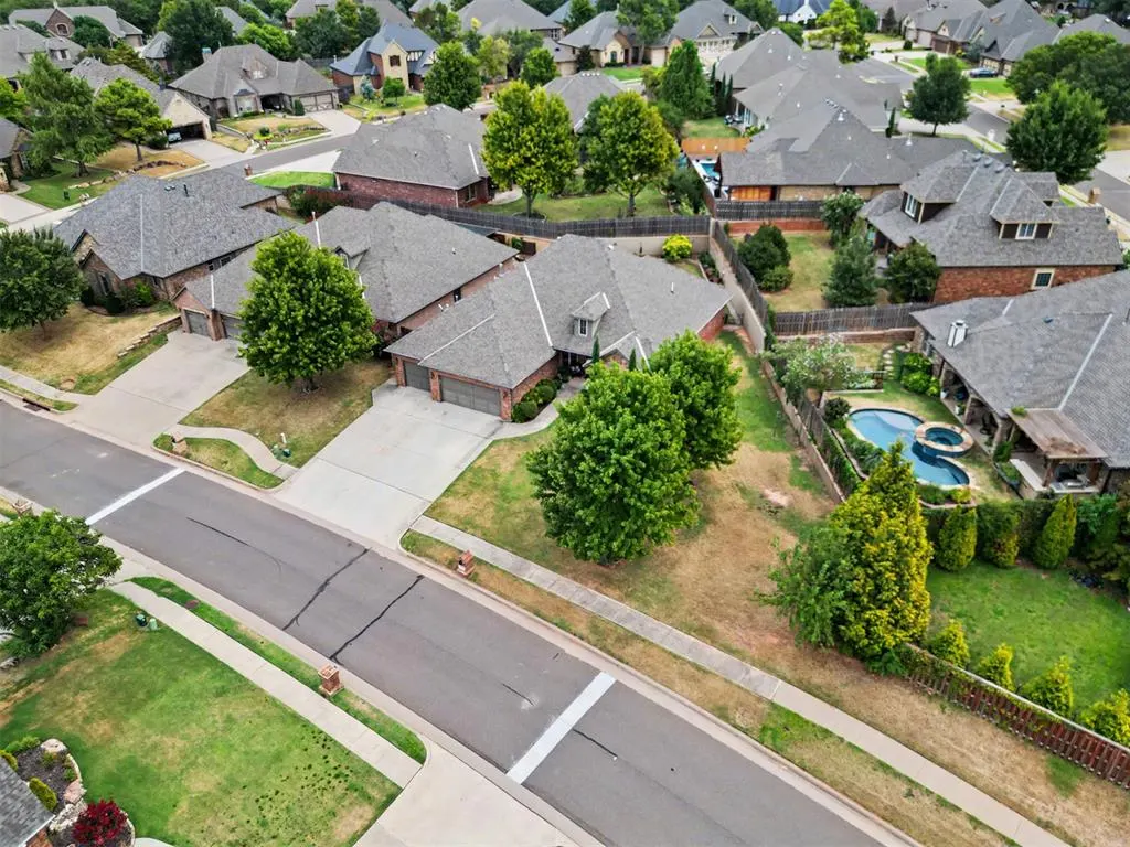 Photo 35 — 3124 Spyglass Hill Road, Edmond, OK 73034
