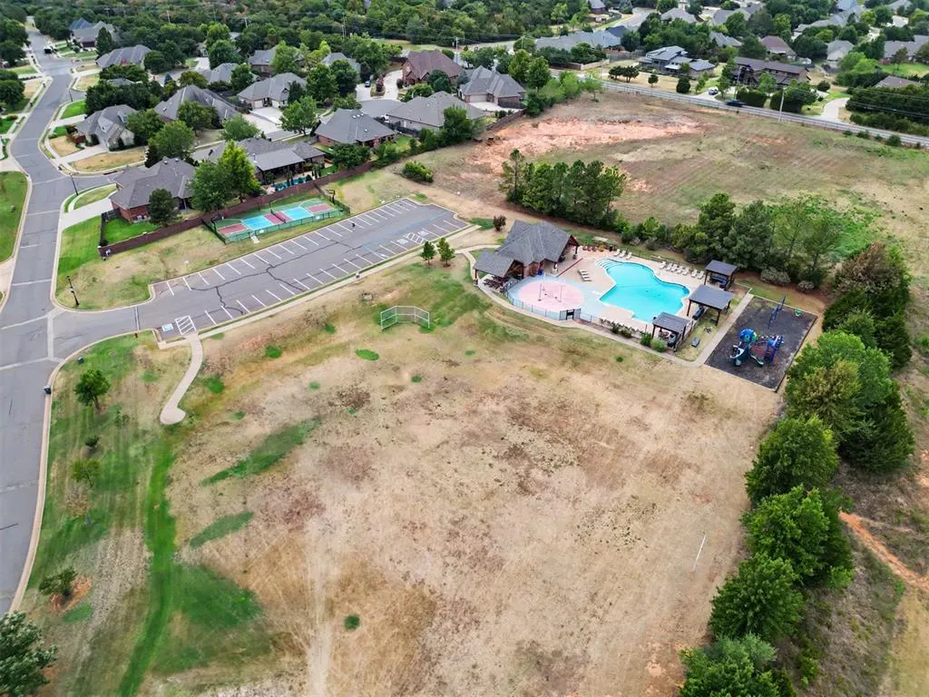 Photo 43 — 3124 Spyglass Hill Road, Edmond, OK 73034