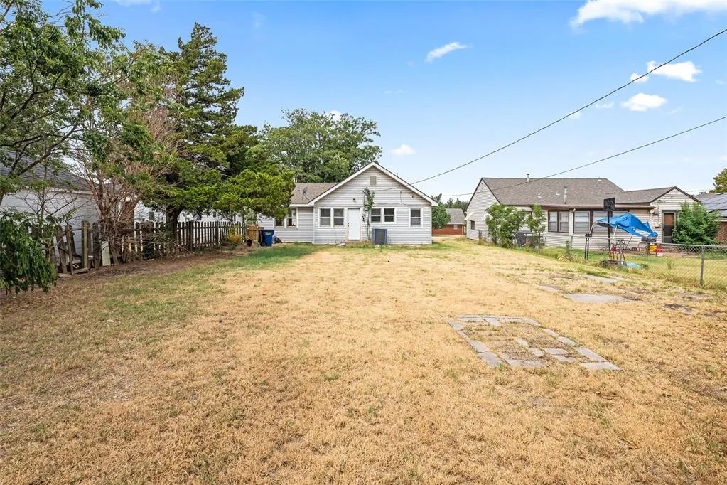 Photo 23 — 917 S Reno Avenue, El Reno, OK 73036