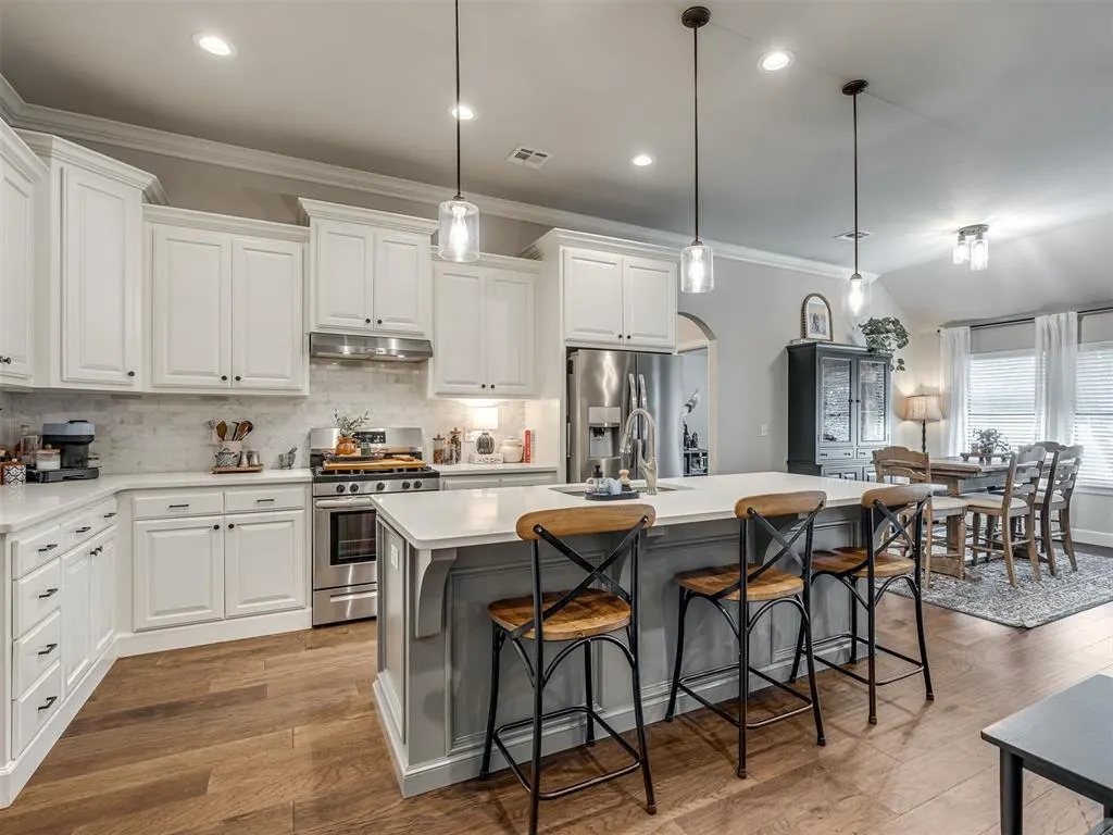 Photo 12 — 2201 Sycamore Creek Avenue, Yukon, OK 73099
