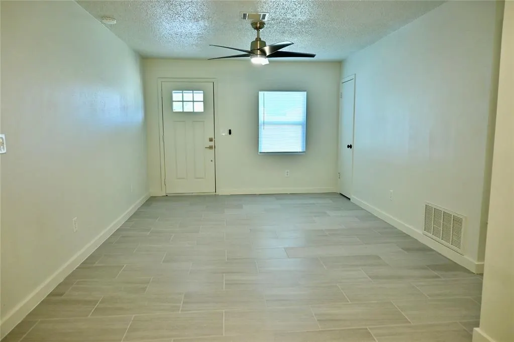 Photo 9 — 4709 S East Ave Street, Oklahoma City, OK 73129