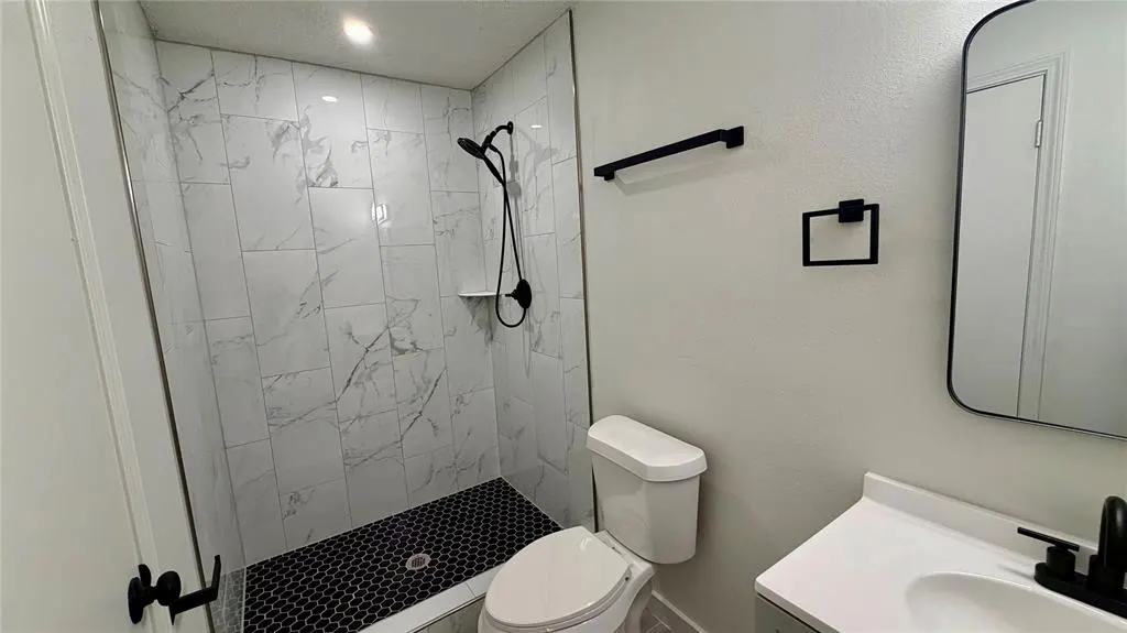 Photo 15 — 4709 S East Ave Street, Oklahoma City, OK 73129