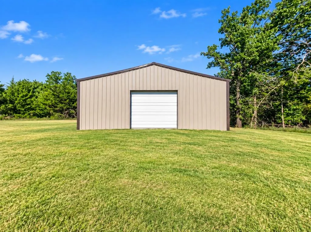 Photo 3 — 11601 Ward Road, Edmond, OK 73034