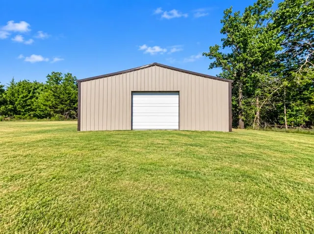 Photo 3 — 11601 Ward Road, Edmond, OK 73034