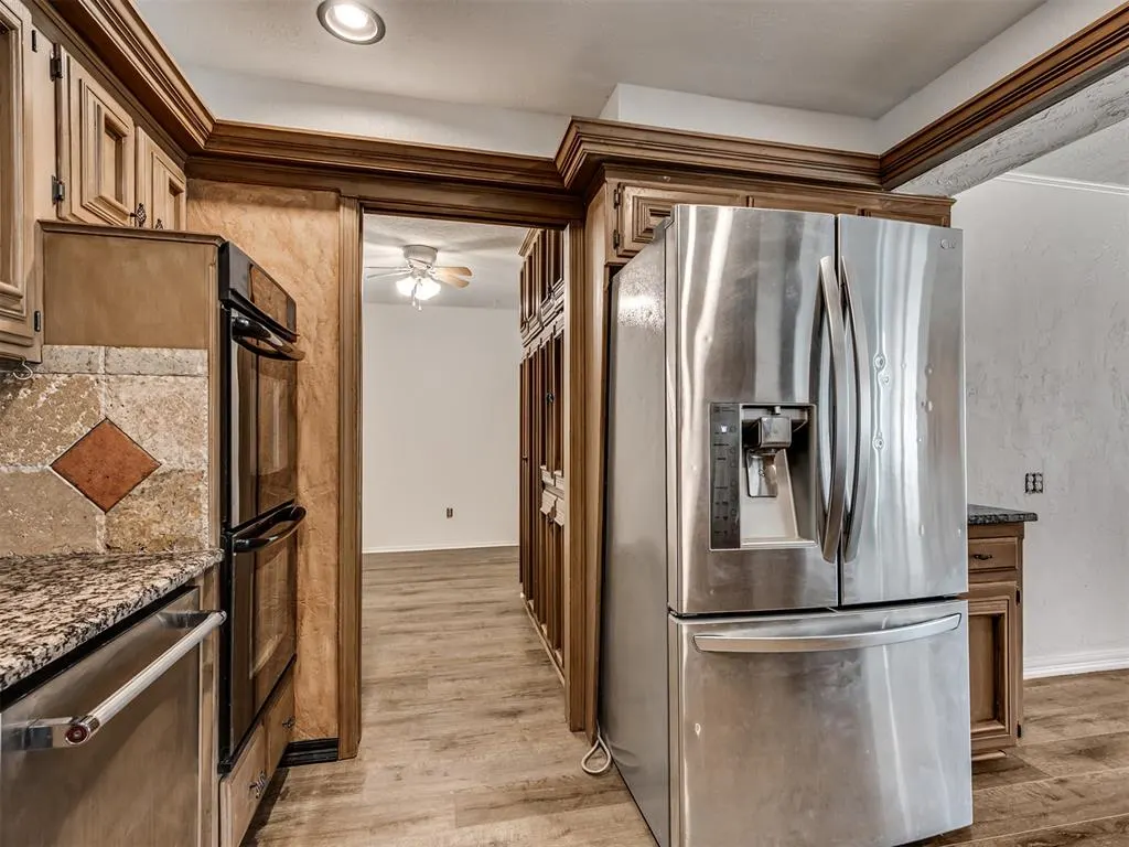 Photo 12 — 8225 Canna Lane, Oklahoma City, OK 73132