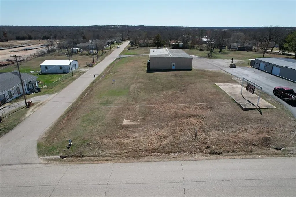 Photo 5 — 919 W Broadway Avenue, Seminole, OK 74868