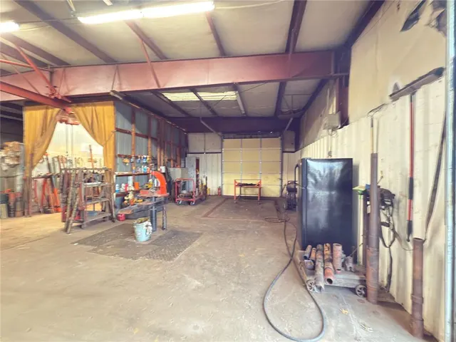 Photo 7 — 919 W Broadway Avenue, Seminole, OK 74868