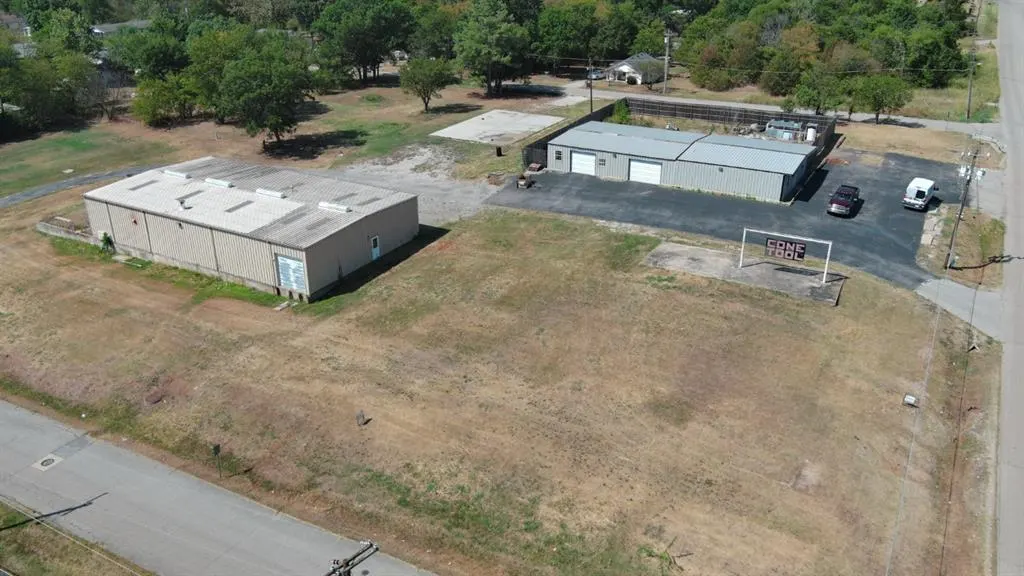 Photo 30 — 919 W Broadway Avenue, Seminole, OK 74868