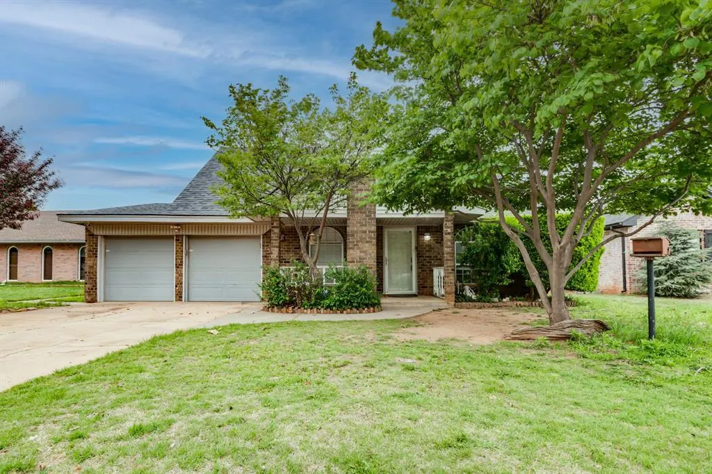 Photo 3 — 611 Linda Lane, Yukon, OK 73099