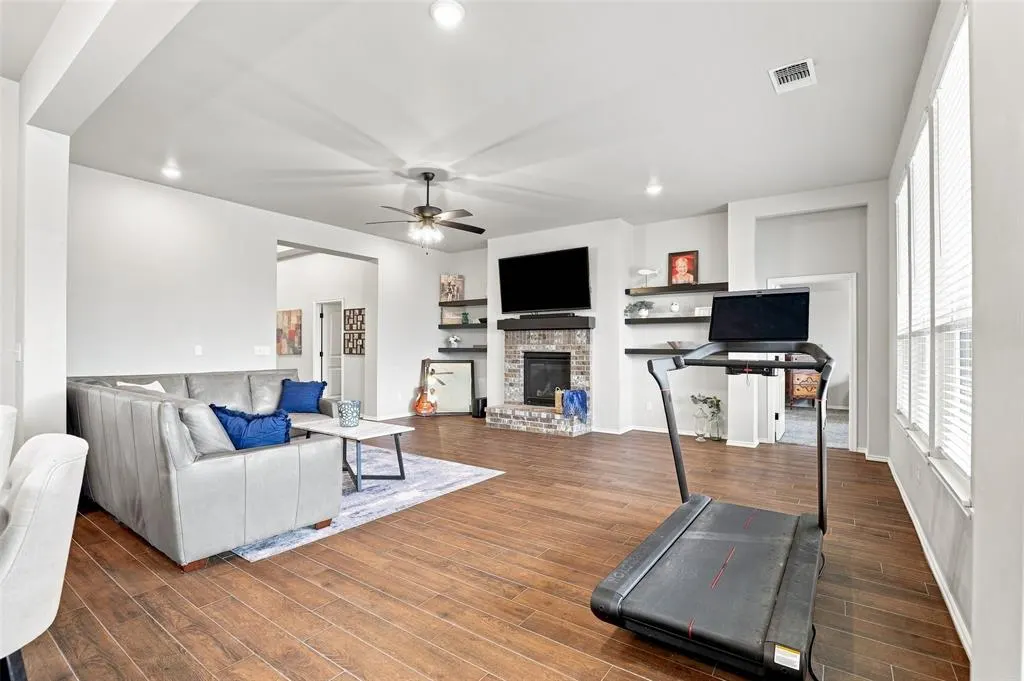 Photo 8 — 15801 Bison Drive, Oklahoma City, OK 73170