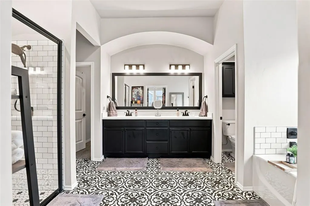 Photo 21 — 15801 Bison Drive, Oklahoma City, OK 73170