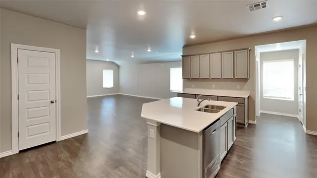 Photo 7 — 2740 Dennis Drive, Oklahoma City, OK 73099