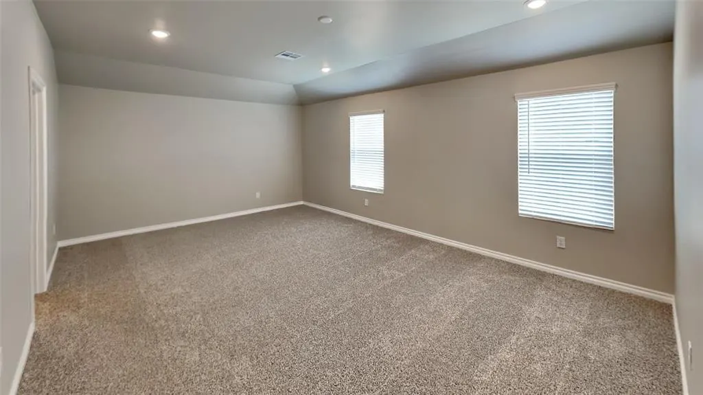 Photo 8 — 2740 Dennis Drive, Oklahoma City, OK 73099