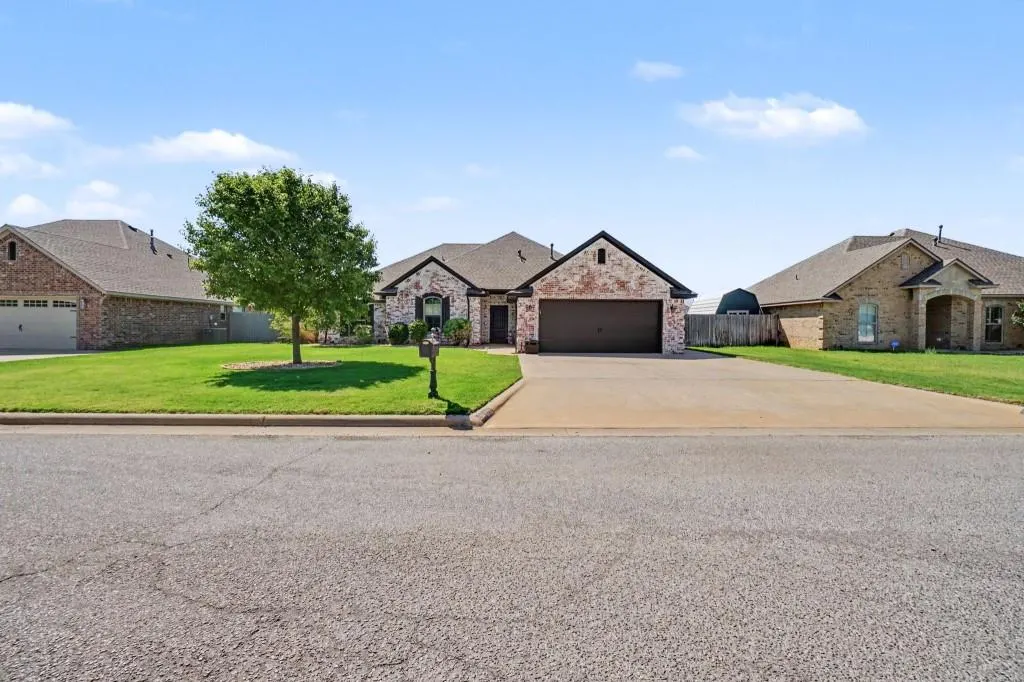 Front exterior — 1212 Northridge Boulevard, Altus, OK 73521