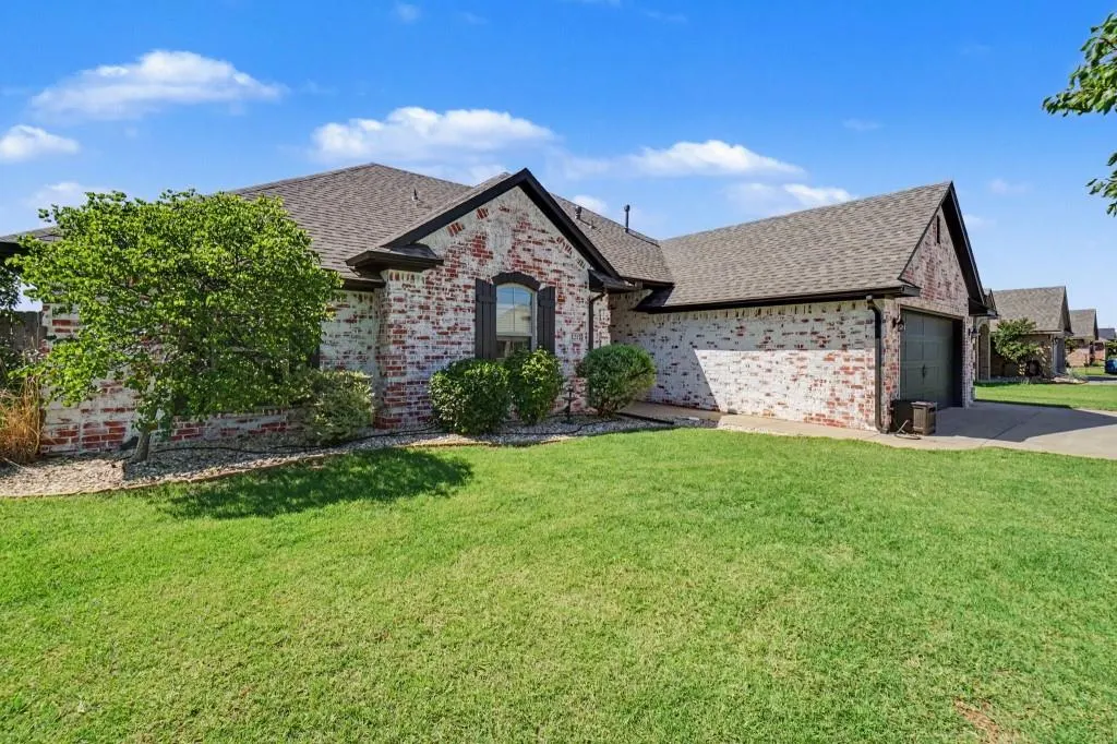 Photo 4 — 1212 Northridge Boulevard, Altus, OK 73521
