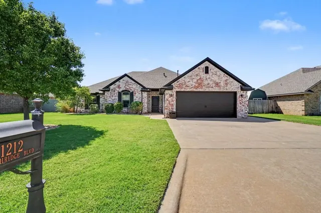 Photo 5 — 1212 Northridge Boulevard, Altus, OK 73521