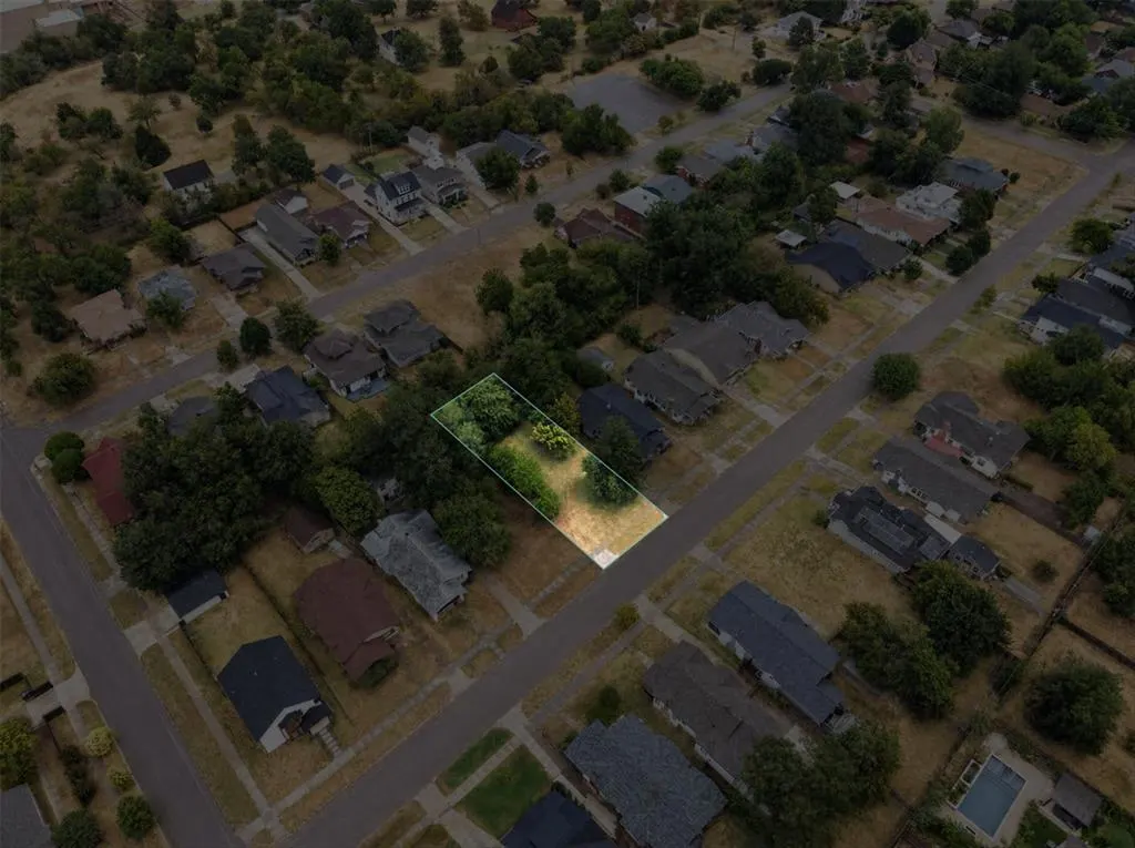 Front exterior — 217 NE 15th Street, Oklahoma City, OK 73104