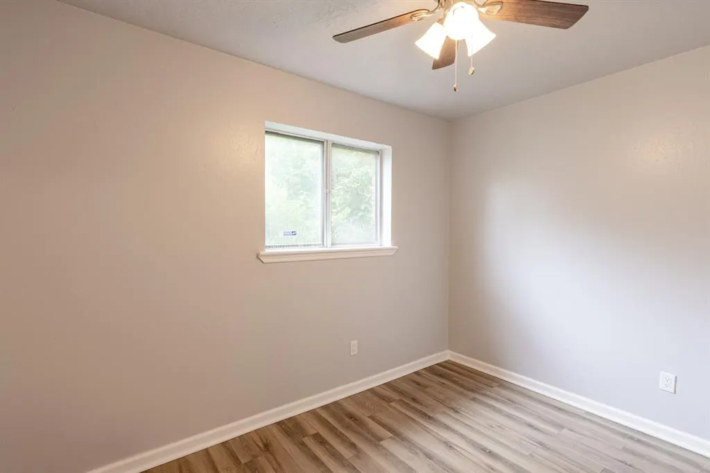 Photo 17 — 2605 Queensbury Road, Moore, OK 73160