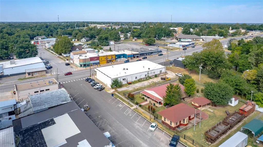 Photo 31 — 1950 Church Avenue, Harrah, OK 73045